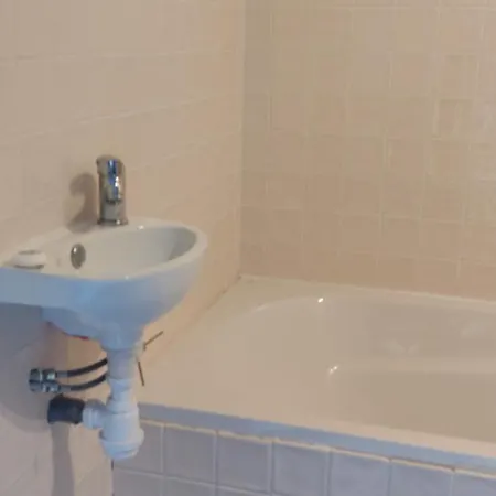 Maison Complete Avec 5 빌라 몽토방